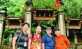 Tám lần khóc của người sáu mươi năm xa xứ