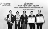 Tái cơ cấu Đỏ da thắm thịt?