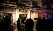 Cửa hàng cháy giữa đêm khiến khu dân cư náo loạn