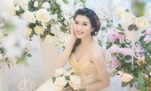 Nữ sinh Hàng không tuổi 19 xinh tươi khoe sắc thắm