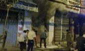 Nam thanh niên tạt xăng đốt cửa hàng của bạn gái ở Sài Gòn