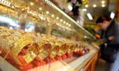 Giá vàng tiếp tục lao dốc