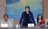 Trưởng ban Dân nguyện kể chuyện 'bị tiêm đau vì vào viện không lót tay'