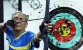 'Cung thủ' 86 tuổi ở Sài Gòn khiến nhiều người ngỡ ngàng