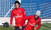 Neymar tỏ thái độ 'lạnh lùng băng giá' với Cavani trên sân tập