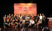 Đạo diễn Singapore sang Việt Nam dựng “Hồng Lâu Mộng”