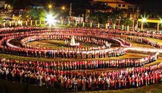 Đêm nay 'phiêu' làn xòe Nghĩa Lộ và trải nghiệm mùa vàng Tây Bắc