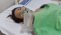 Cô giáo ngất xỉu khi làm việc với lãnh đạo huyện