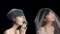 Châu Huệ Mẫn 50 tuổi vẫn tự tin diện váy cô dâu