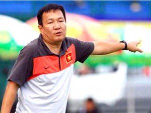 HLV Hoàng Văn Phúc vẫn mơ vé VIP