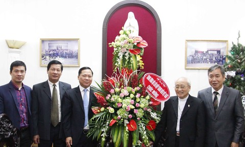 T.Ư Hội LHTN Việt Nam chúc mừng Giáng sinh