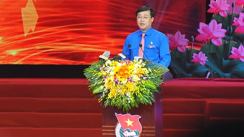 Bí thư T.Ư Đoàn Lê Quốc Phong: Xây dựng lớp thanh niên tiên tiến
