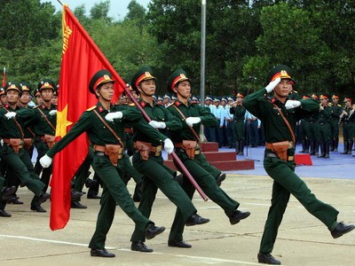 Cần hiến định sự lãnh đạo của Đảng đối với quân đội Cần hiến định sự lãnh đạo của Đảng đối với quân đội