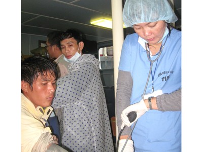 Khi 115 ra khơi cứu người Khi 115 ra khơi cứu người