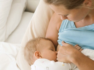 Sữa mẹ giúp trẻ phòng bệnh hen Sữa mẹ giúp trẻ phòng bệnh hen