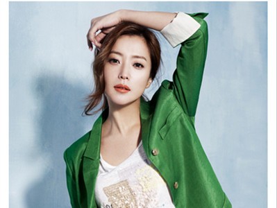 Kim Hee Sun thanh lịch cùng Voll Kim Hee Sun thanh lịch cùng Voll
