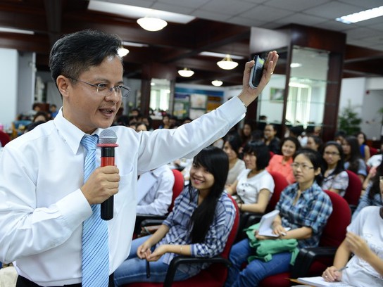 Nắm cơ hội để vượt khủng hoảng Nắm cơ hội để vượt khủng hoảng