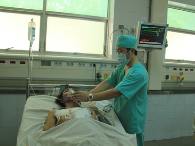Một người bị đâm thủng tim Một người bị đâm thủng tim