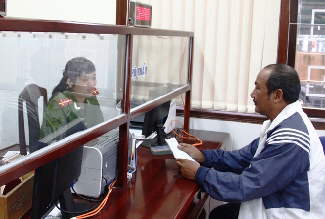 Rục rịch chờ hướng dẫn Chọn thí điểm siết nhập khẩu, nhưng quận Hải Châu chưa nhận được văn bản hướng dẫn (ảnh chụp tại trung tâm hành chính quận Hải Châu ngày 3 - 2). Ảnh: Nguyễn Huy