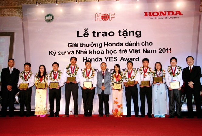 Giải thưởng dành cho kỹ sư và nhà khoa học trẻ VN Giải thưởng dành cho kỹ sư và nhà khoa học trẻ VN