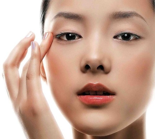 Đẹp toàn diện chỉ với dầu oliu, tại sao không? Đẹp toàn diện chỉ với dầu oliu, tại sao không?