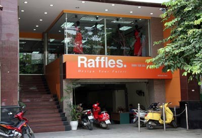 Sinh viên trung tâm Raffles 'kêu cứu' Bộ trưởng GD&ĐT Ảnh: Internet