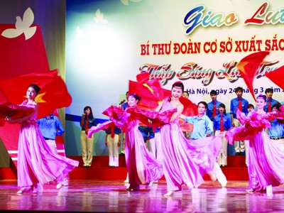 Đoàn hoà nhịp cùng sự năng động của thanh niên Đoàn hoà nhịp cùng sự năng động của thanh niên