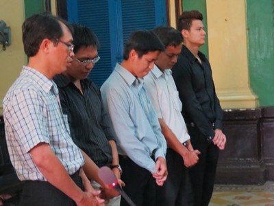 Siêu mẫu Vĩnh Thụy lãnh 6 tháng tù treo Siêu mẫu Vĩnh Thụy lãnh 6 tháng tù treo