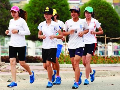 Cuộc trường chinh của 5 cô gái Thái Cuộc trường chinh của 5 cô gái Thái