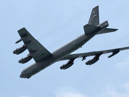 Mỹ điều pháo đài bay B-52 răn đe Triều Tiên Mỹ điều pháo đài bay B-52 răn đe Triều Tiên