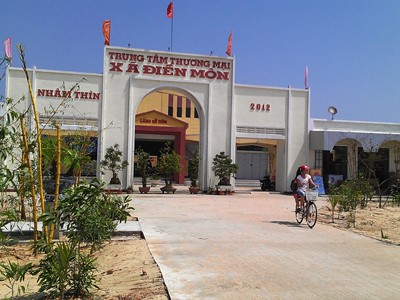 Xây chợ tặng làng Xây chợ tặng làng