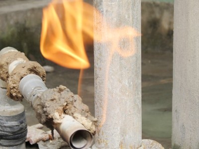 Mũi khoan thứ hai bốc lửa, yêu cầu lấp giếng Mũi khoan thứ hai bốc lửa, yêu cầu lấp giếng