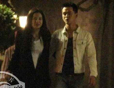Triệu Vy cặp kè trai lạ, phì phèo hút thuốc Triệu Vy cặp kè trai lạ, phì phèo hút thuốc