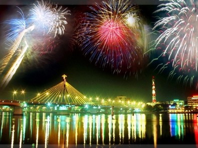 Đà Nẵng hôm nay 'Lung Linh Sắc Việt' Đà Nẵng hôm nay 'Lung Linh Sắc Việt'