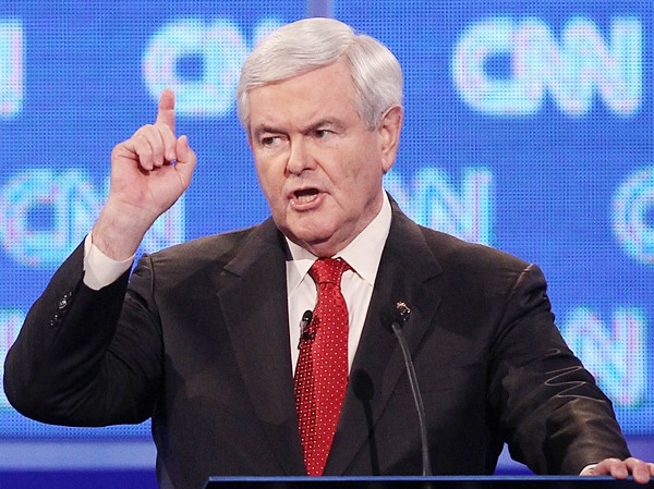 Hạ giá chụp ảnh chung, bán áo cho chó để tranh cử Tổng thống Ứng viên Newt Gingrich