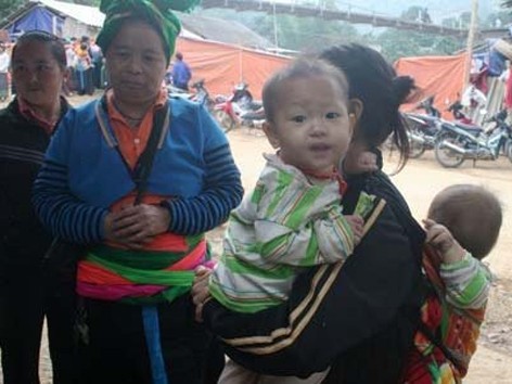 Bi kịch sau những đêm 'ngủ thăm' của sơn nữ Bi kịch sau những đêm 'ngủ thăm' của sơn nữ