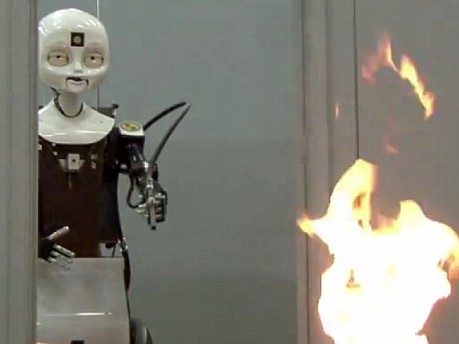 Nữ cứu hỏa bằng Robot Nữ cứu hỏa bằng Robot