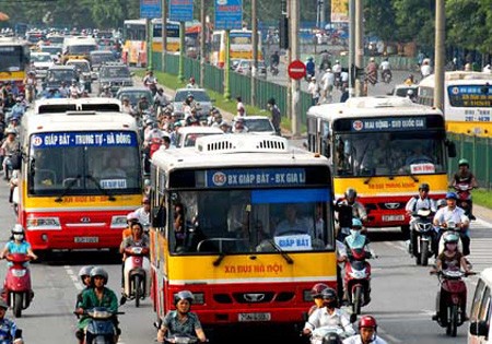 Xóa những ‘nét xấu xí’ của xe buýt Hà Nội Xóa những ‘nét xấu xí’ của xe buýt Hà Nội