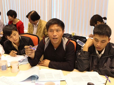 Người dân tộc phải được học hai ngôn ngữ Người dân tộc phải được học hai ngôn ngữ