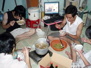Thủ tướng yêu cầu hỗ trợ sinh viên khó khăn Thủ tướng yêu cầu hỗ trợ sinh viên khó khăn