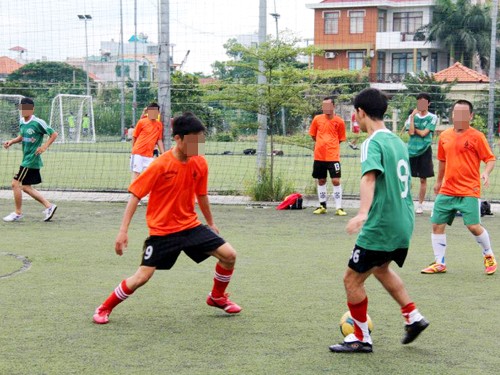 Giang hồ Bình Thạnh truy sát người trên sân bóng Đội bóng của anh Đ tổ chức đá giao hữu trên sân