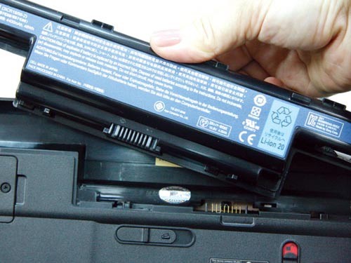 Mẹo hồi sinh cho pin laptop sắp 'khai tử' Mẹo hồi sinh cho pin laptop sắp 'khai tử'