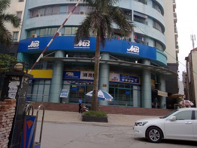 Địa phương tiếc tiền khi cấp sổ đỏ Địa phương tiếc tiền khi cấp sổ đỏ