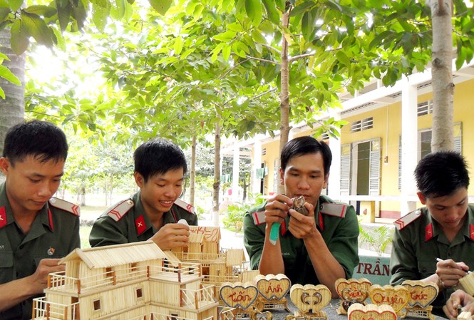 Tặng quà kiểu lính Quà Valentine độc đáo của lính trẻ Sư đoàn 330, Quân khu 9
