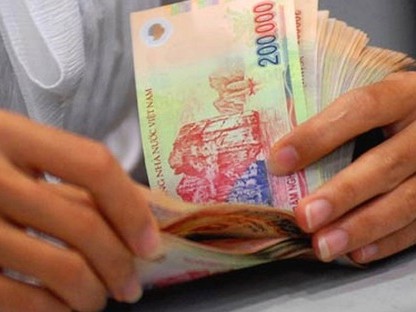 DN trả lương chậm bị phạt 50 triệu đồng DN trả lương chậm bị phạt 50 triệu đồng