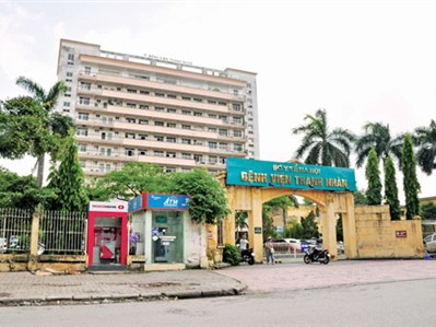 Giám đốc bệnh viện bị chém đã hồi phục Giám đốc bệnh viện bị chém đã hồi phục