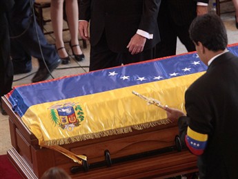 Khó ướp xác cố tổng thống Hugo Chavez Khó ướp xác cố tổng thống Hugo Chavez