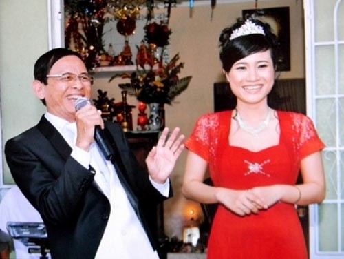 Đại gia 5 vợ Lê Ân nói về xử phạt ngoại tình Đại gia 5 vợ Lê Ân nói về xử phạt ngoại tình