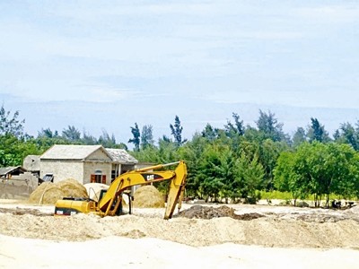 Tanh bành bờ biển miền Trung (P1) Tanh bành bờ biển miền Trung (P1)