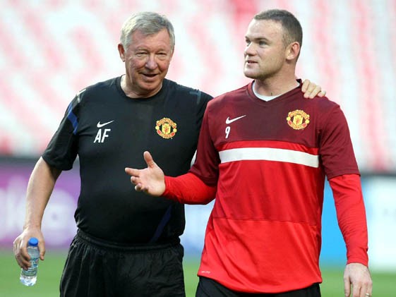 Wayne Rooney: Ở lại, và mạnh mẽ hơn xưa Wayne Rooney: Ở lại, và mạnh mẽ hơn xưa